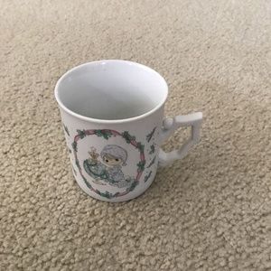 Precious Moments 1992 Christmas Coffee Mug